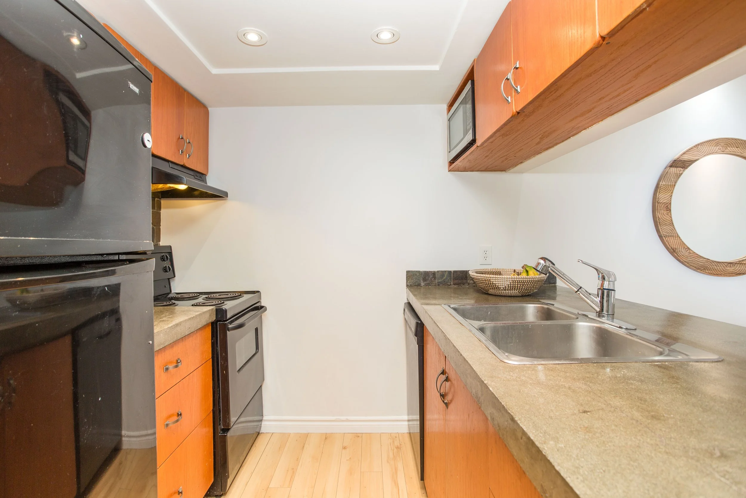 3 1182 W 7th VANCOUVER-21.JPG
