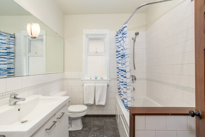 3207 Adanac VANCOUVER- MLS-9.JPG