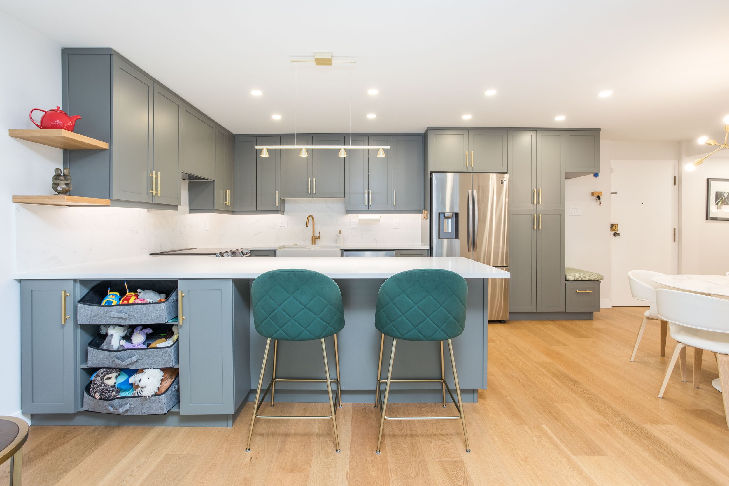 202 1500 Haro St VANCOUVER-HIGH-2.JPG
