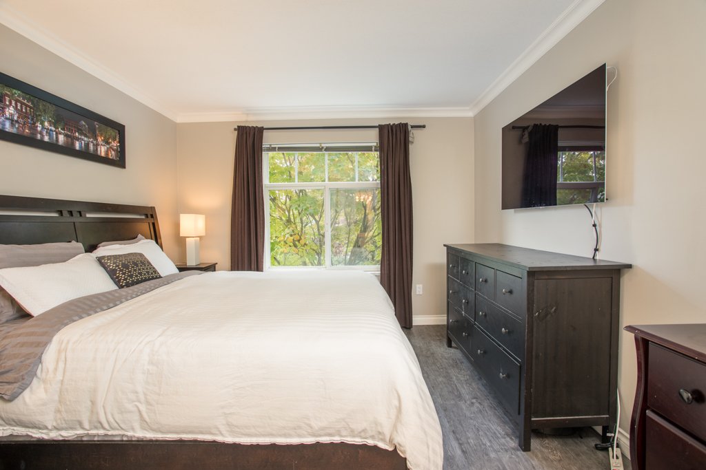 4770 52a St LADNER-MLS-2.JPG