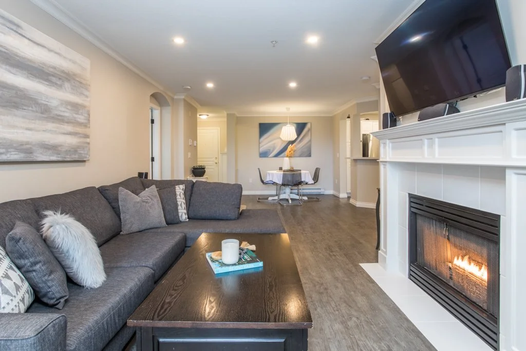 4770 52a St LADNER-MLS-25.JPG