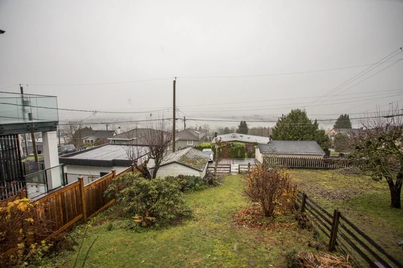 11 Hythe Ave Burnaby-MLS-14.JPG