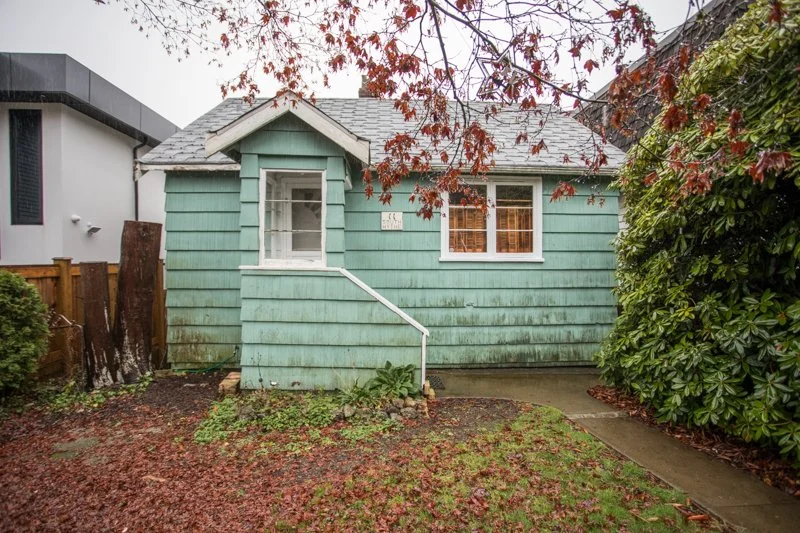 11 Hythe Ave Burnaby-MLS-20.JPG