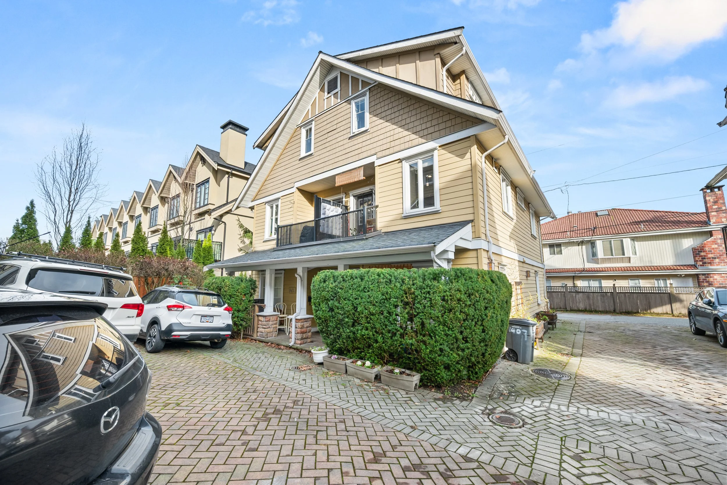 1407 E 28th Ave Vancouver002.jpg