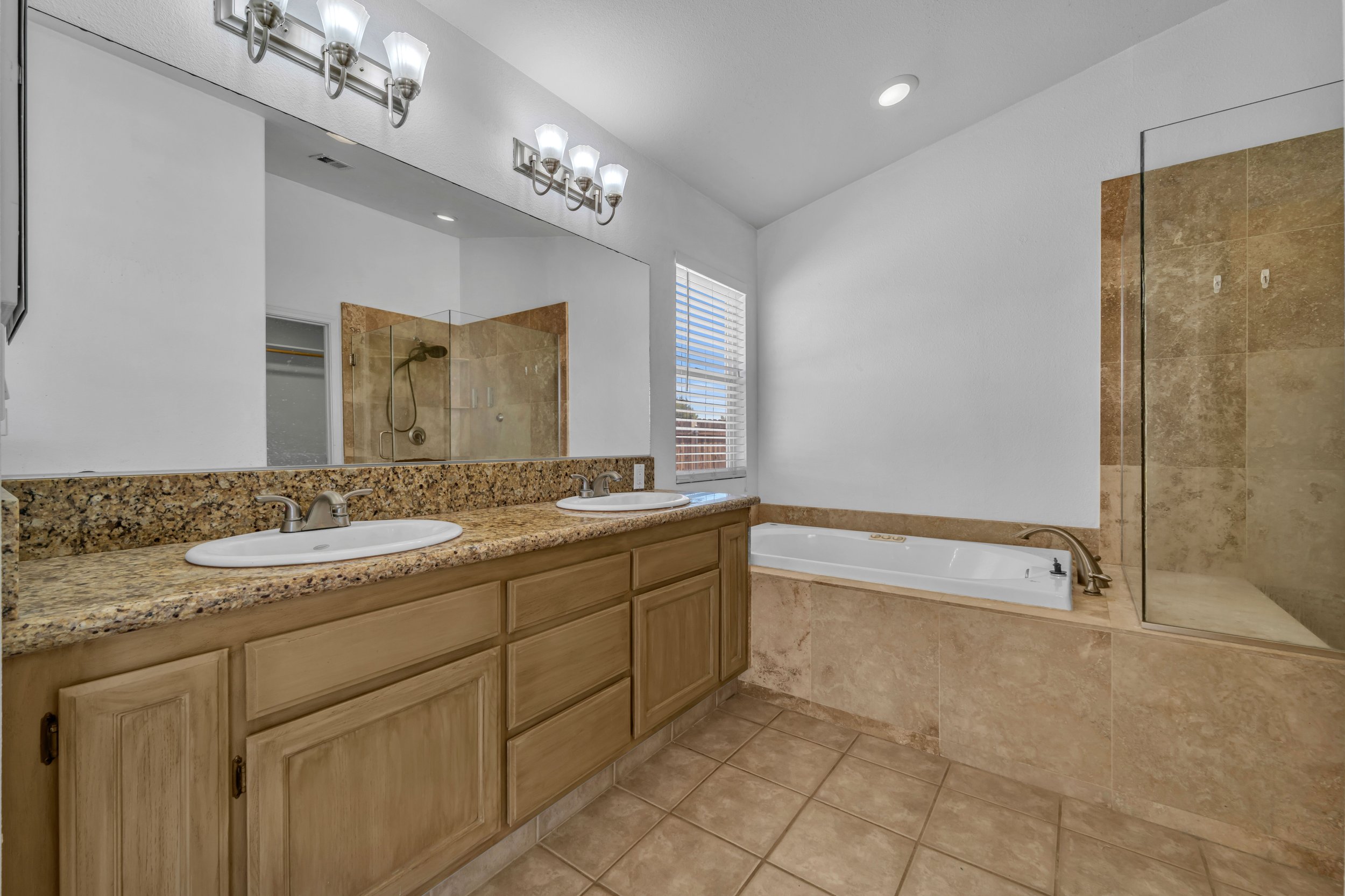 Ives Ct. 20.JPG