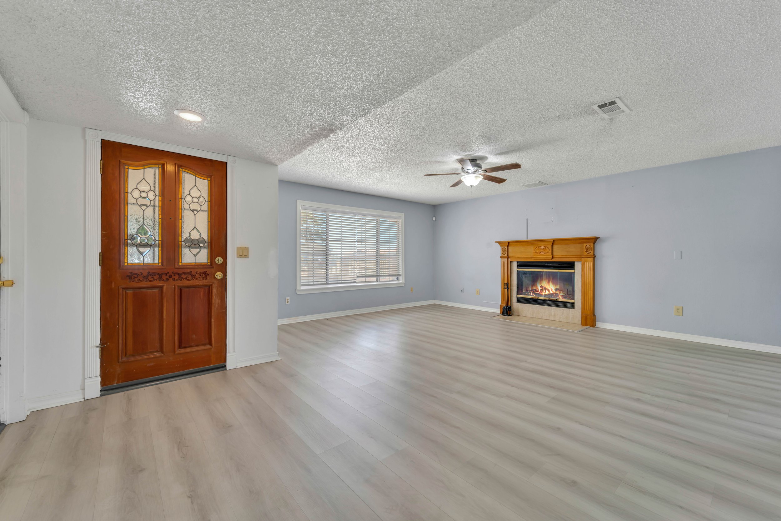 7343 Bay Ave. 3.jpg