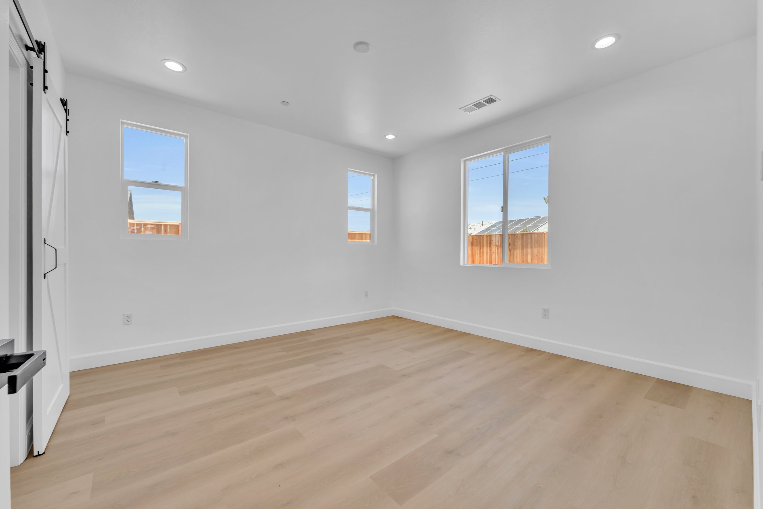 8837 Holly Ave. 8.jpg