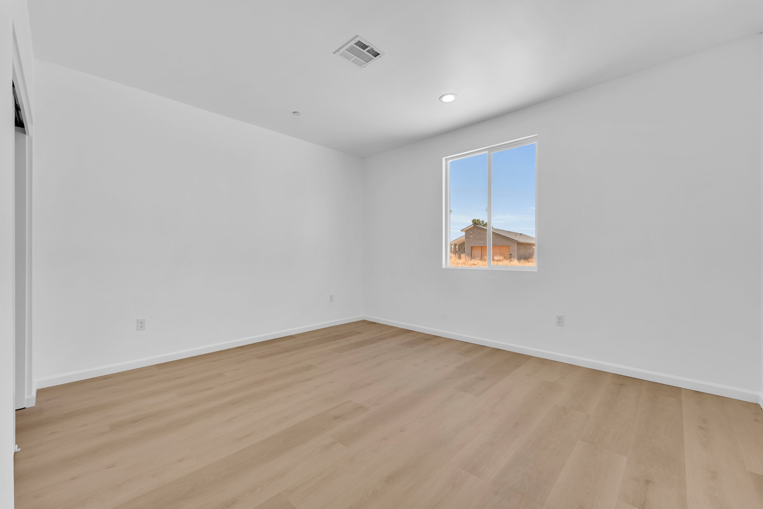8837 Holly Ave. 9.jpg
