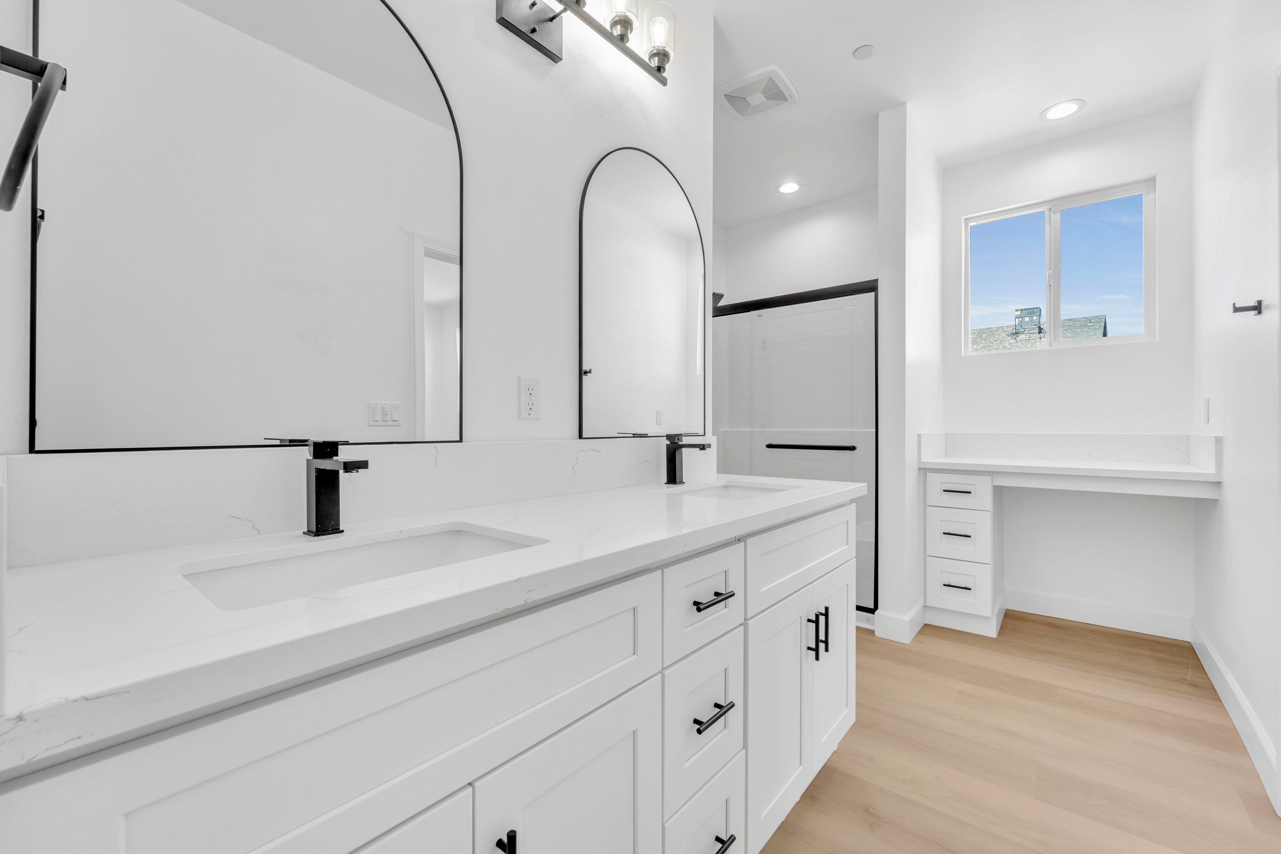 8837 Holly Ave. 14.jpg