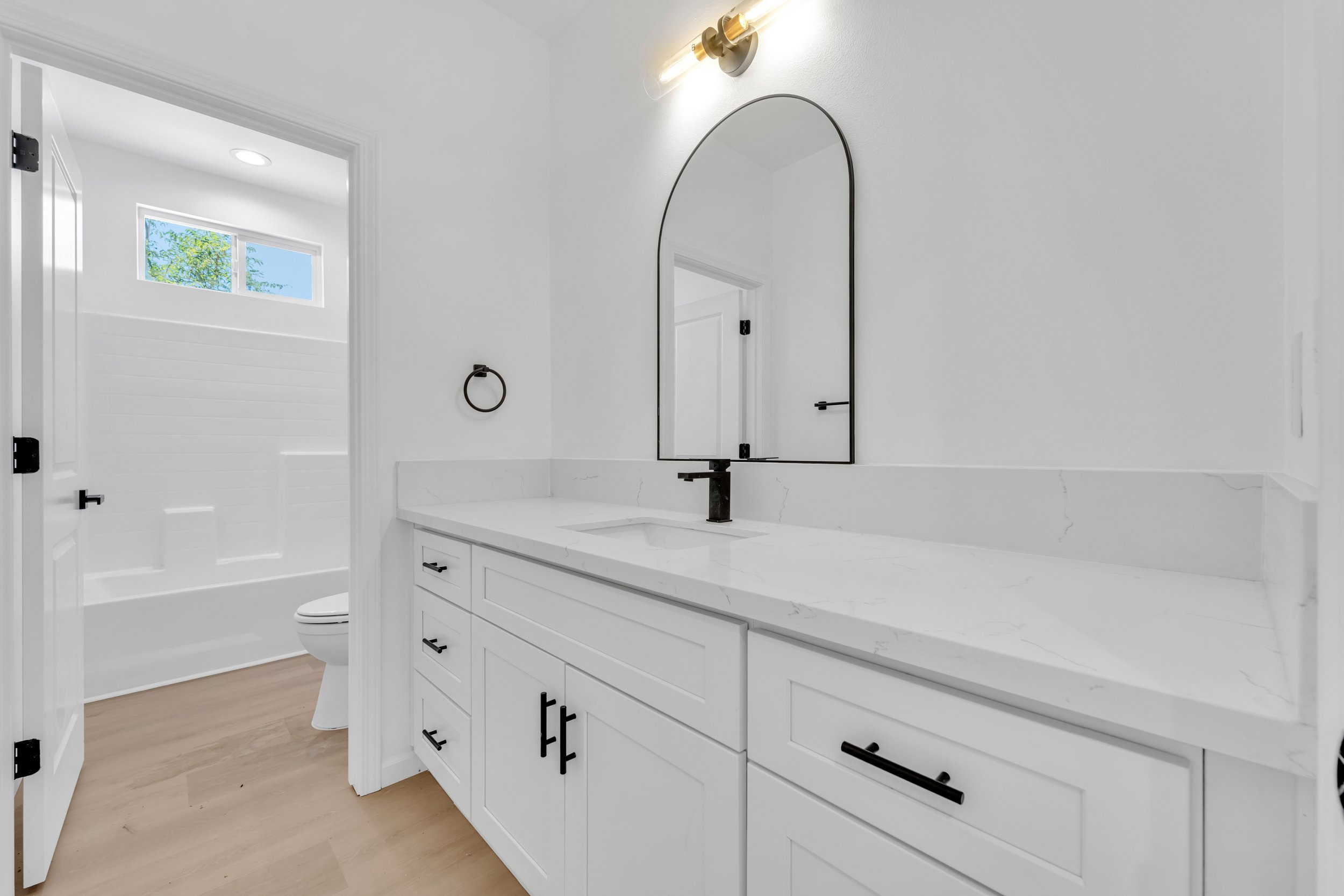 8837 Holly Ave. 16.jpg