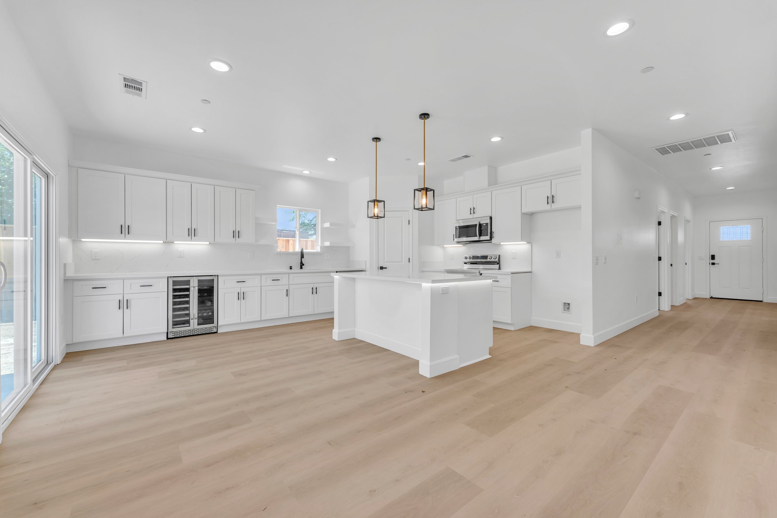8837 Holly Ave. 19.jpg