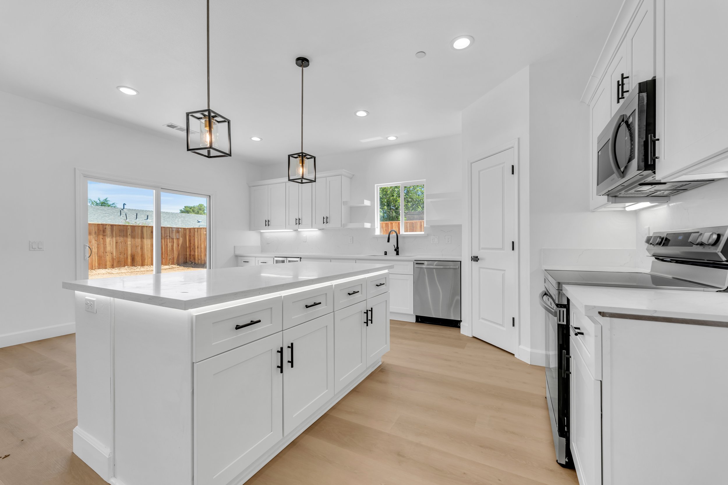 8837 Holly Ave. 23.jpg