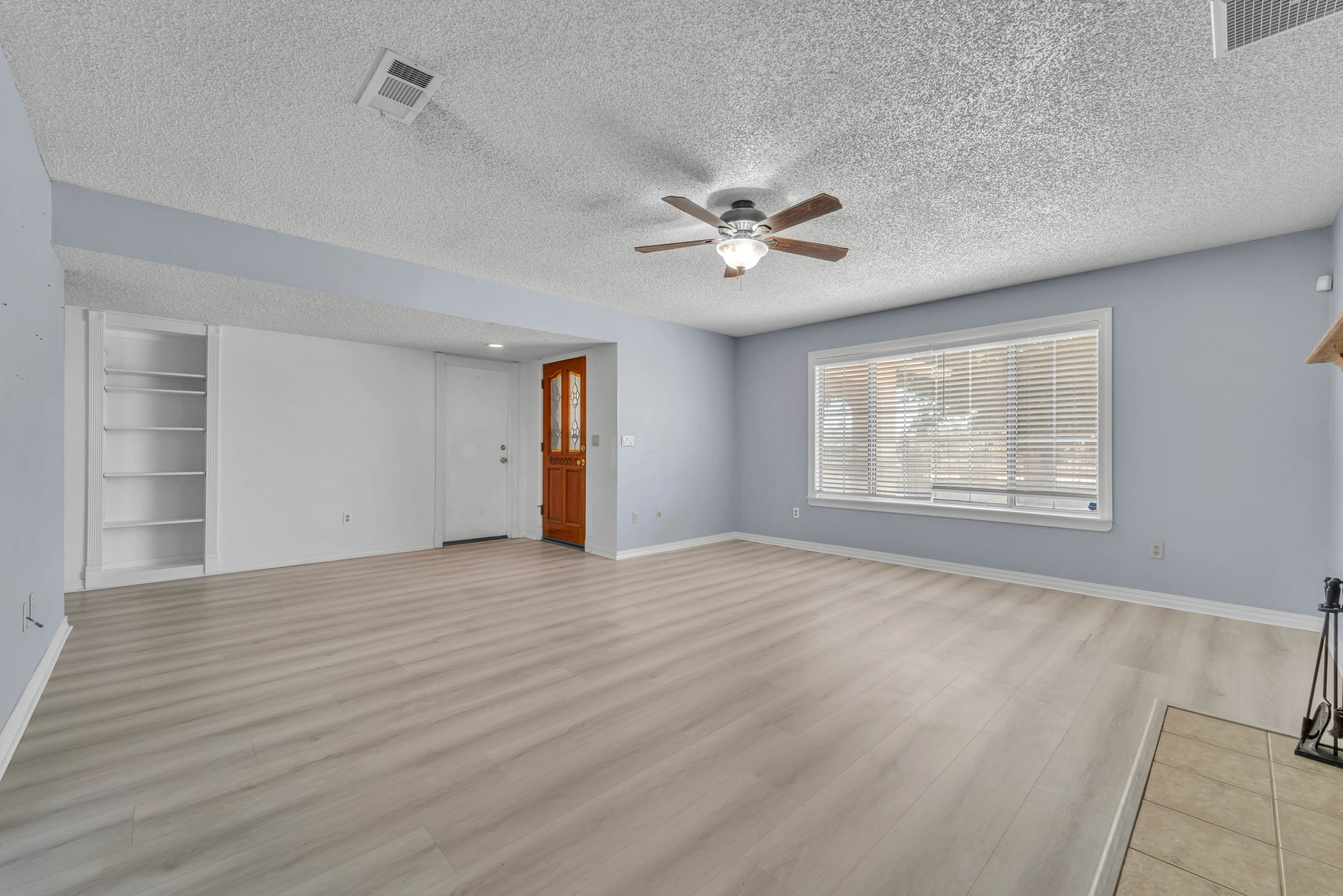 7343 Bay Ave. 2.jpg
