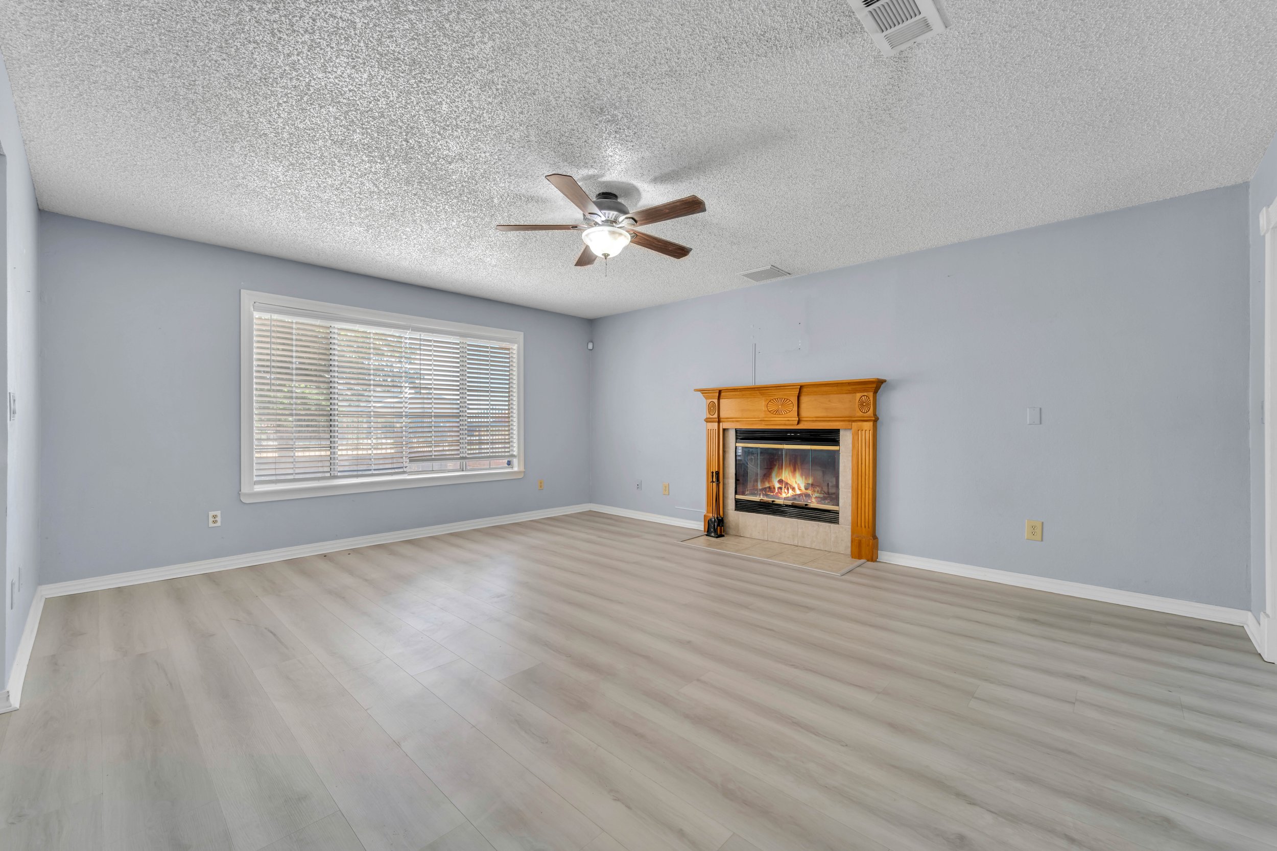 7343 Bay Ave. 4.jpg