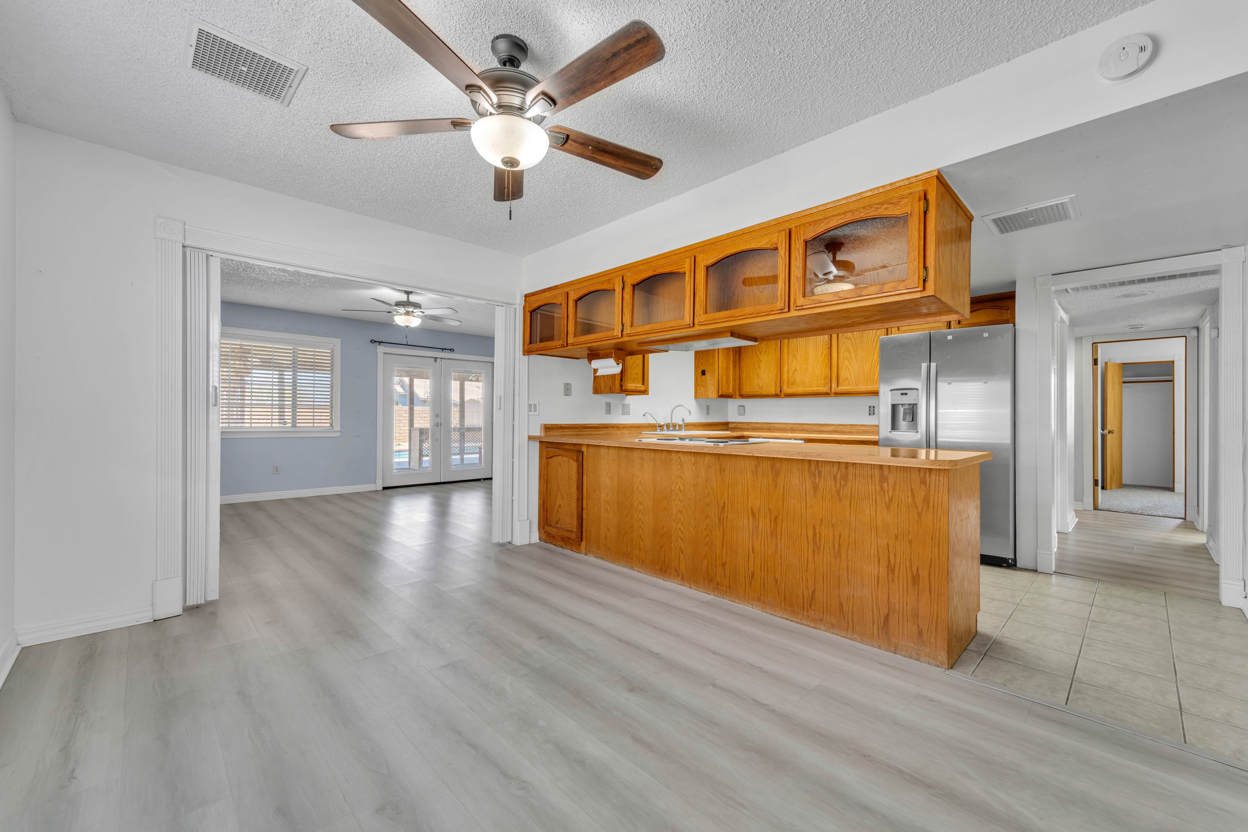 7343 Bay Ave. 9.jpg