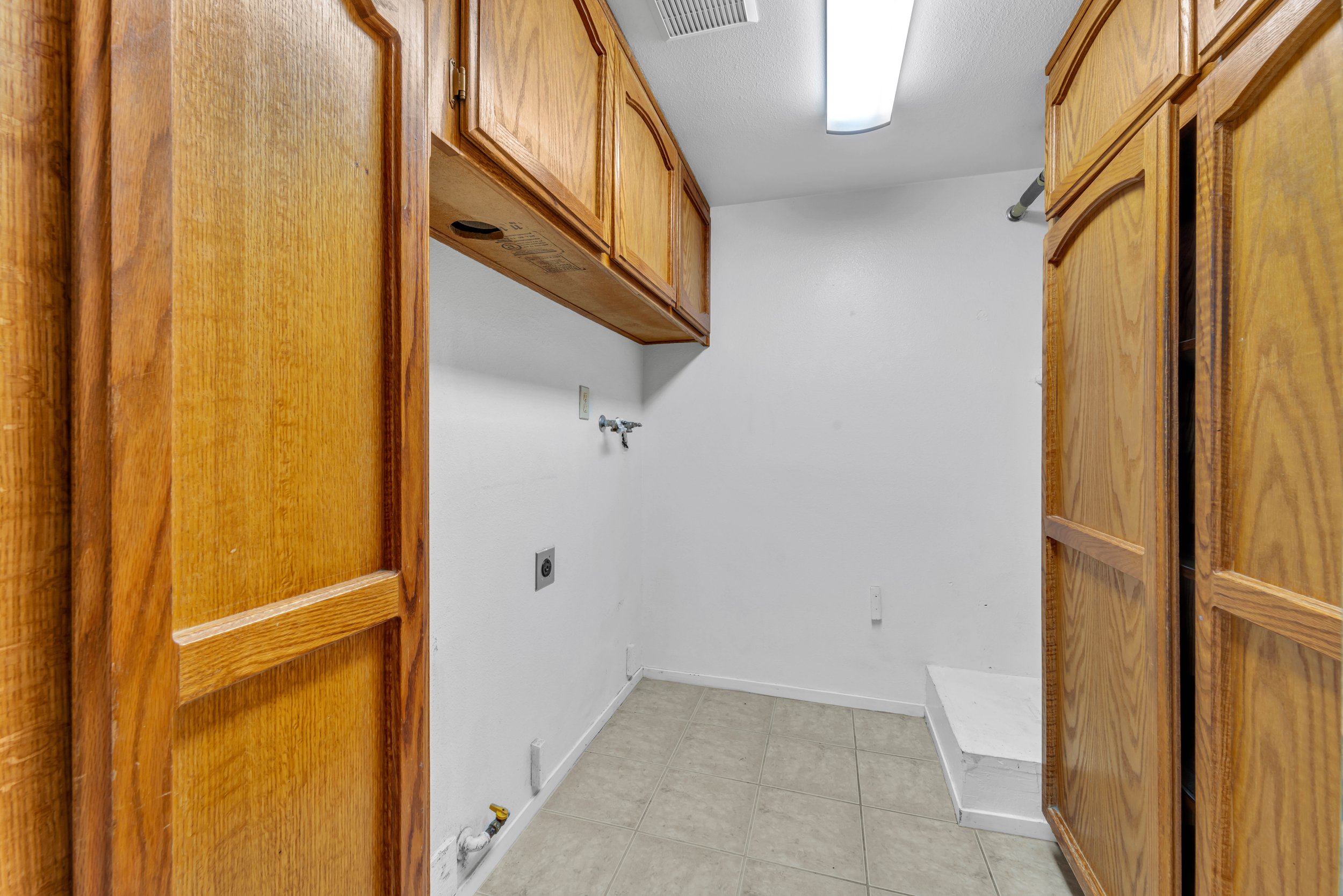 7343 Bay Ave. 14.jpg