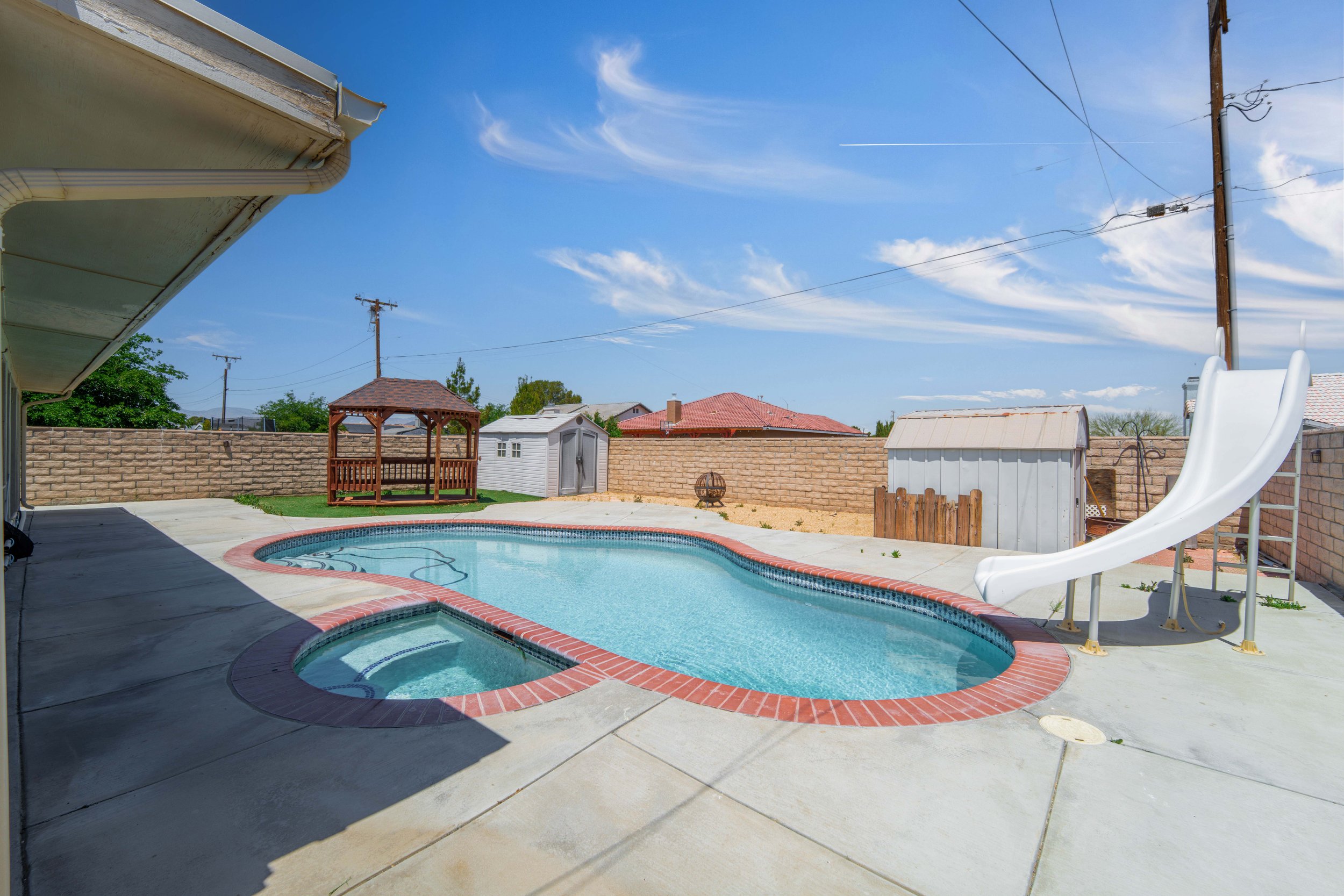 7343 Bay Ave. 25.jpg
