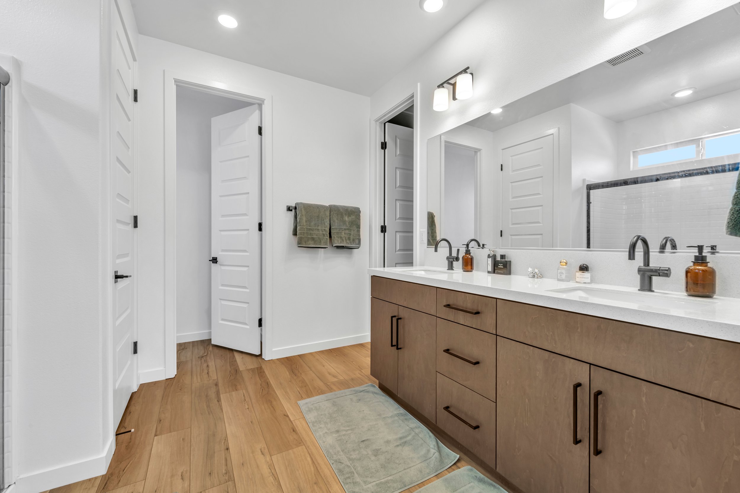3230 Emerald Ln. 19.jpg