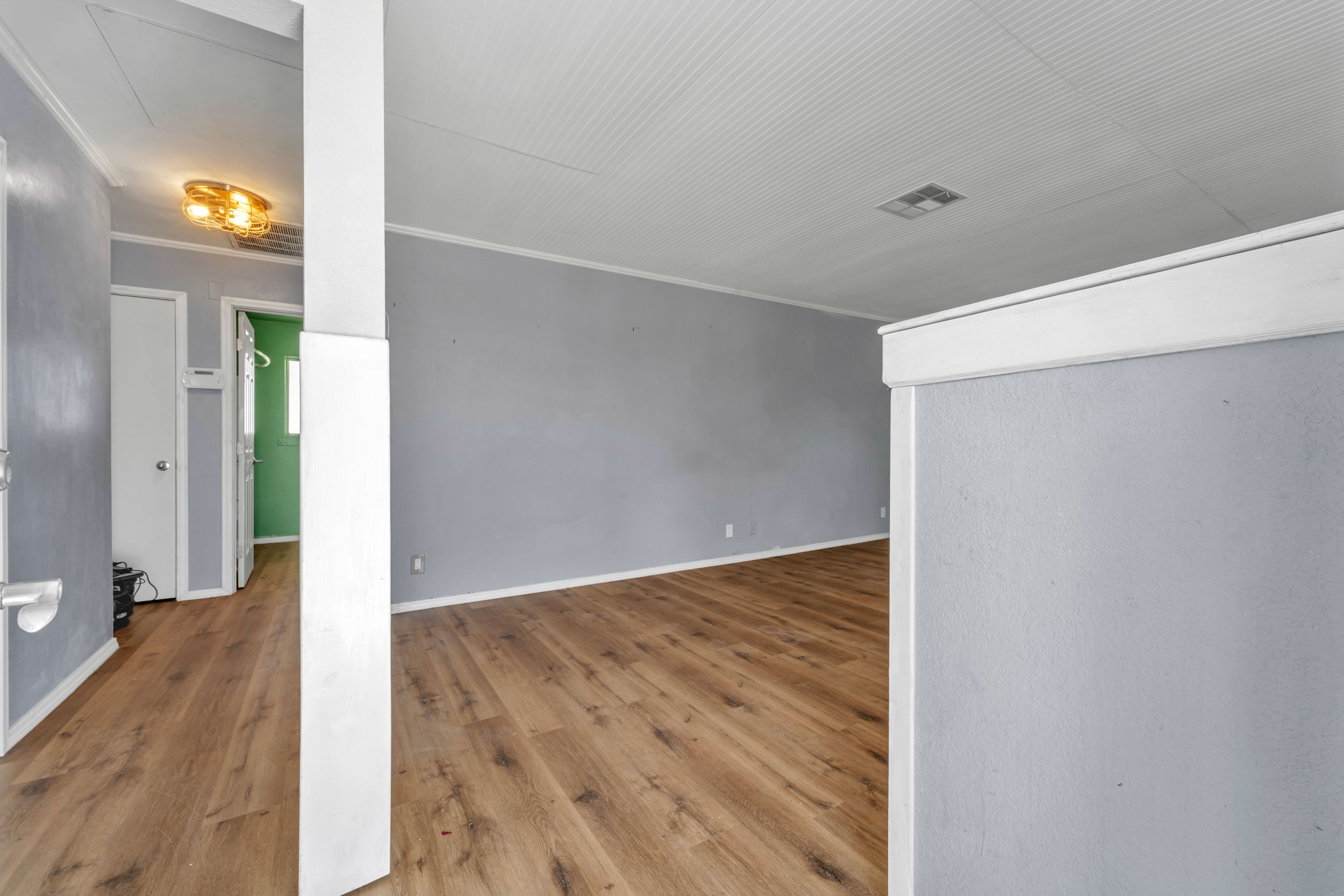 9400 Kemper Rd. 6.jpg