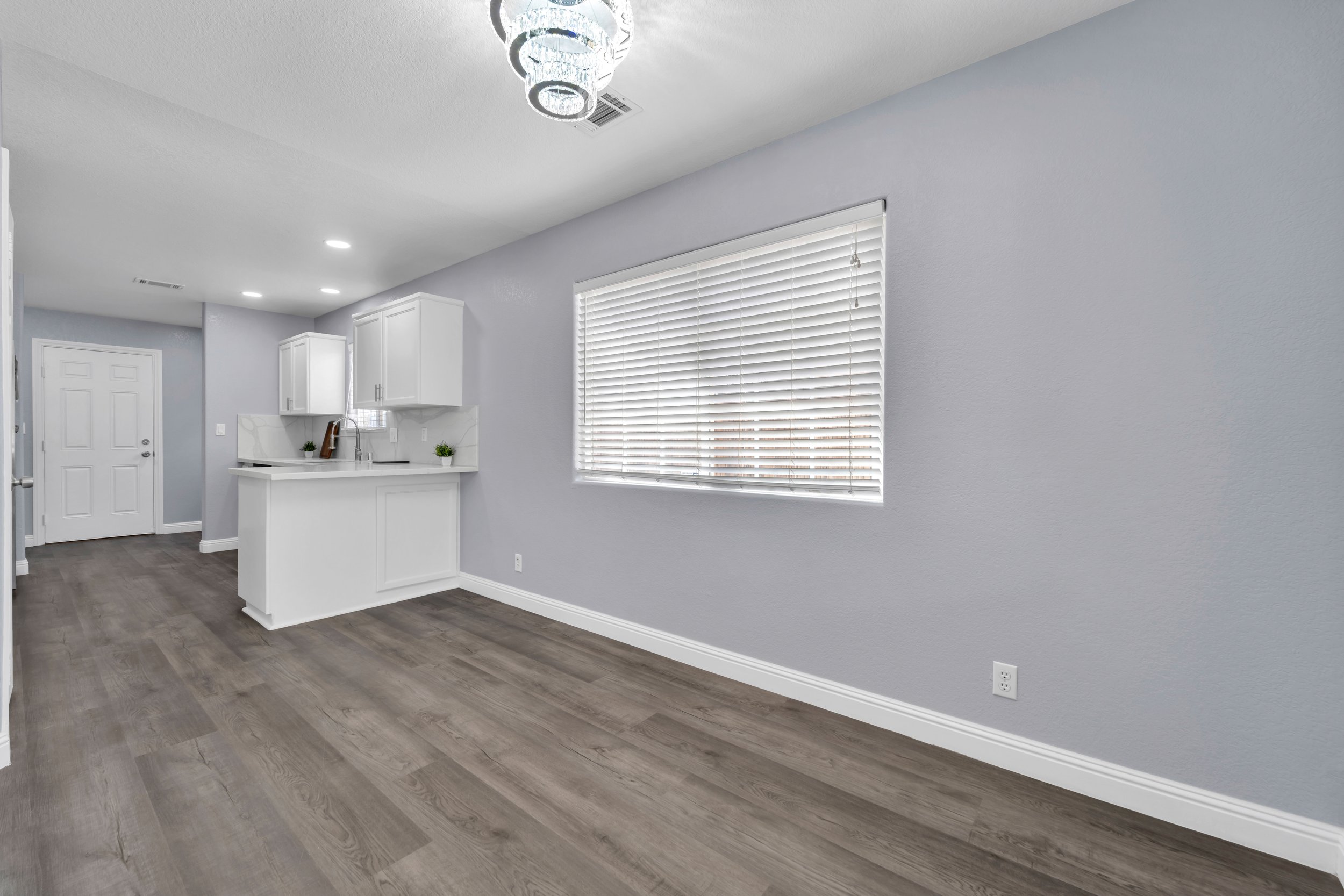 8373 Ironwood Ave. 8.jpg