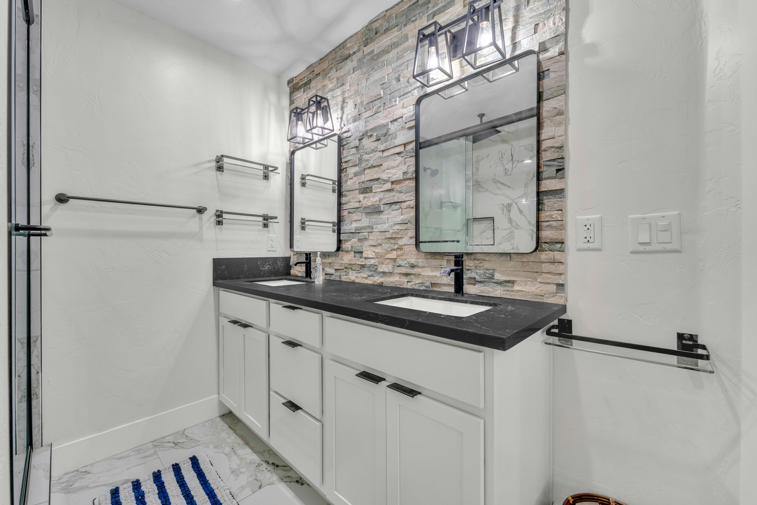 10715 Wilson Rd. 15.jpg