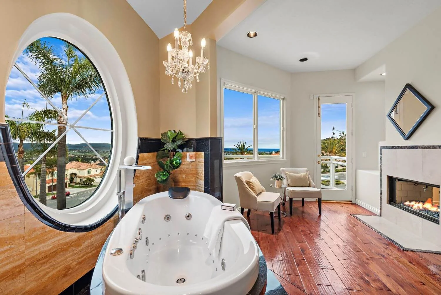 80-web-or-mls-30626 La Vue day (36) (1).jpg