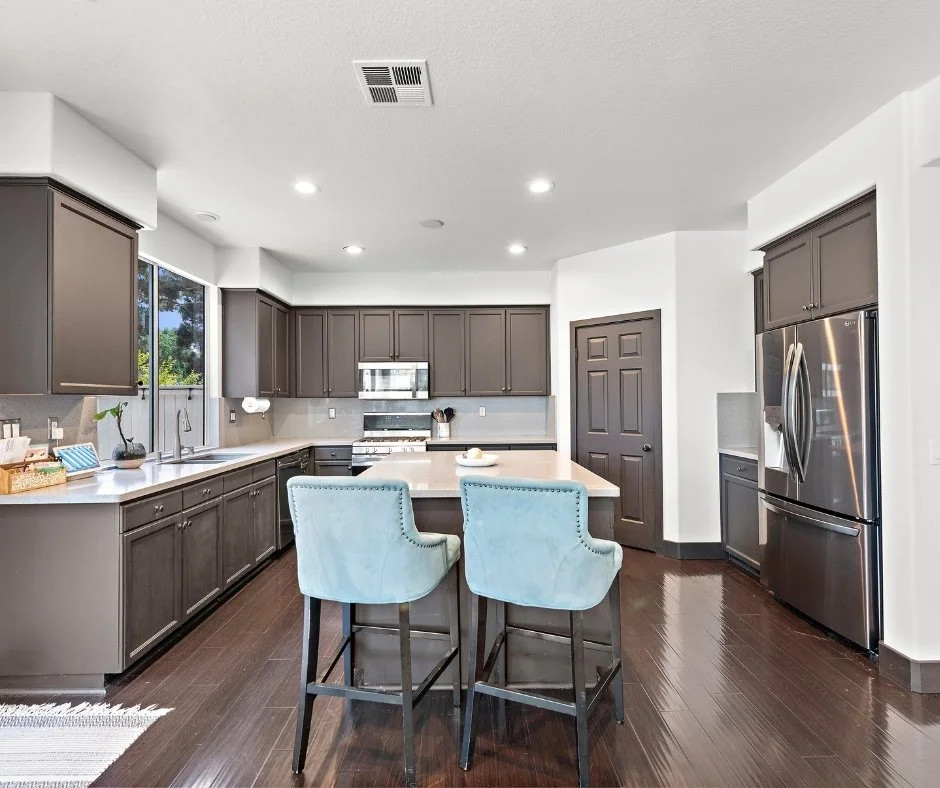 1192 Summerview Ln 1.jpg