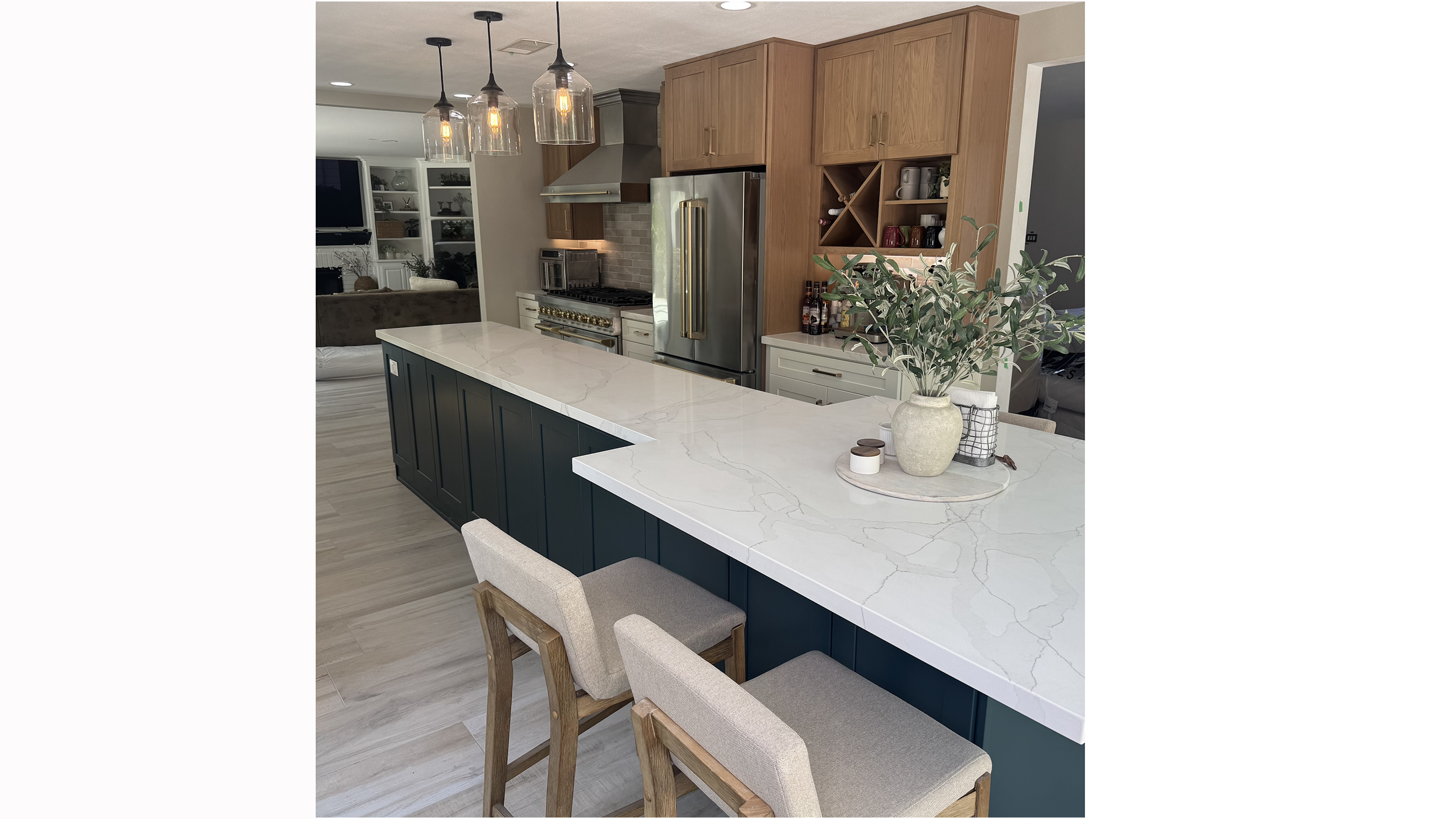 Agoura Hills -Kitchen 2 copy.png