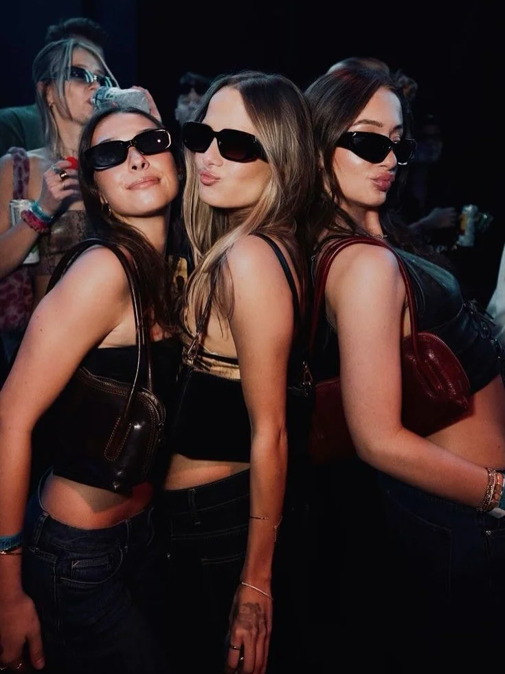 San Francisco, hope you got stamina 😎
We&rsquo;re going 3 parties straight &mdash; no sleep, just vibes:
⚡️ Oct 24 &mdash; All I Need x Safra w/ @its_omri_dot @madaraesf
🔥 Oct 25 &mdash; All I Need x Safra w/ @andhim_music @madaraesf
🌅 Oct 26 &mda