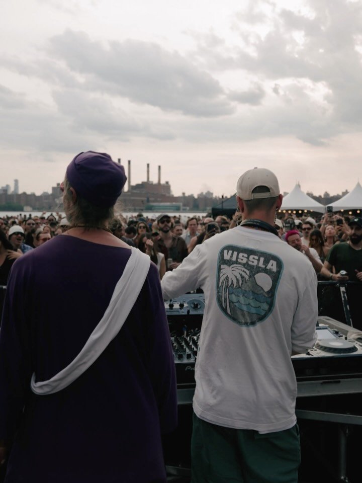 Rooftop + sunset + Monkey Safari = don&rsquo;t overthink it.
Vann Essa &amp; Karisma setting it off.
Show up cute. Leave feral. Remember, it&rsquo;s no Dry January so no regrets.
Afters w Lazare. 
Link in bio 🎟️