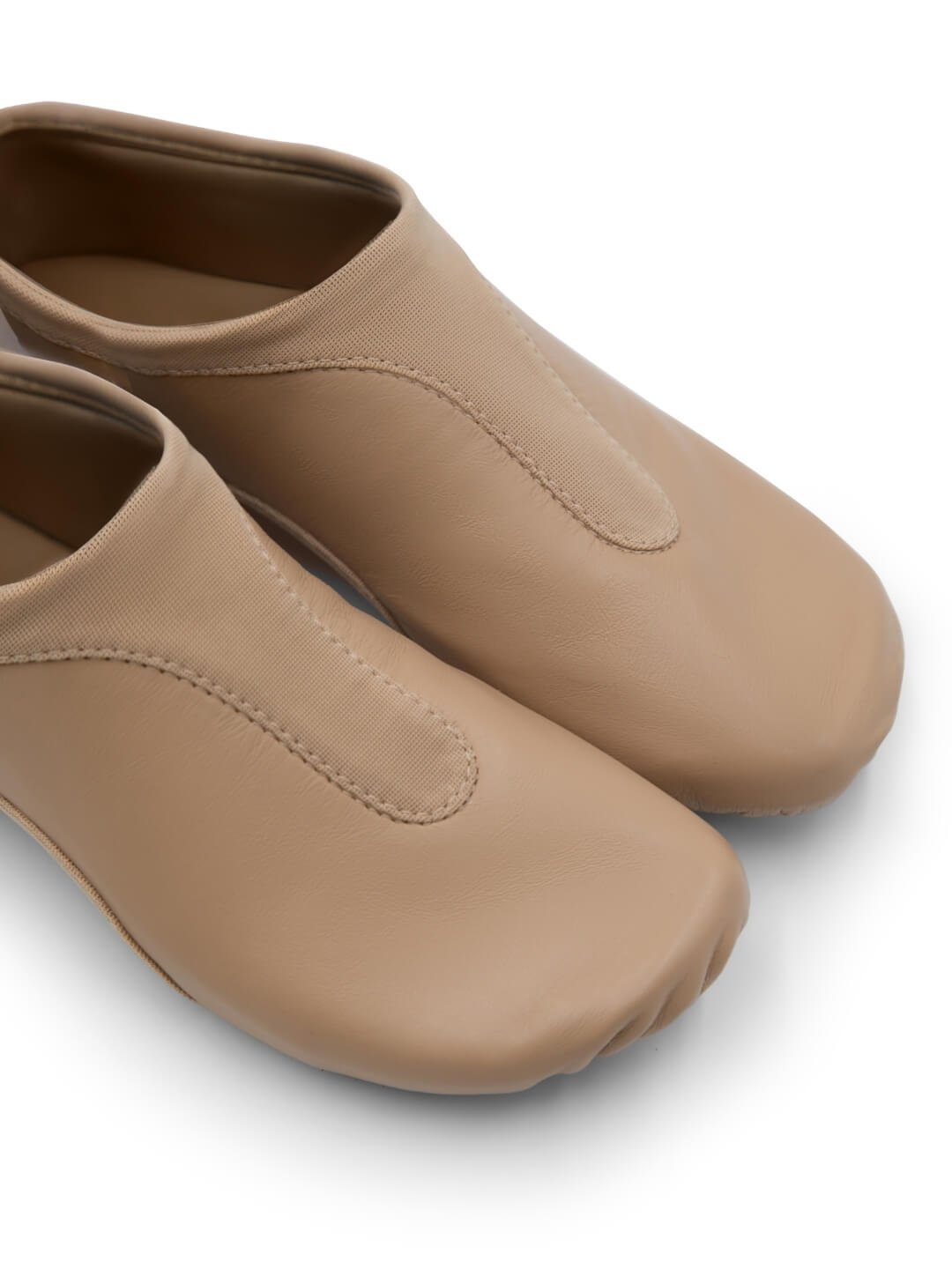 capezio_vibe_jazz_shoe_caramel_vib100_2.jpg