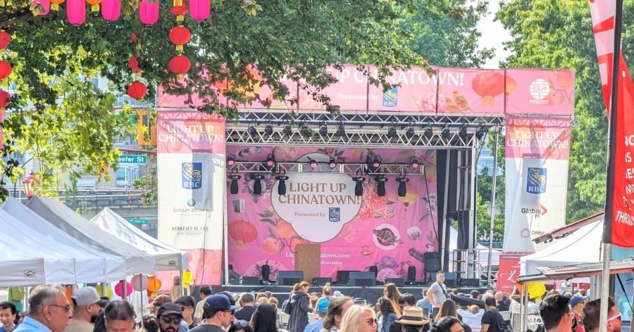 Three People Stabbed at Festival in Chinatown