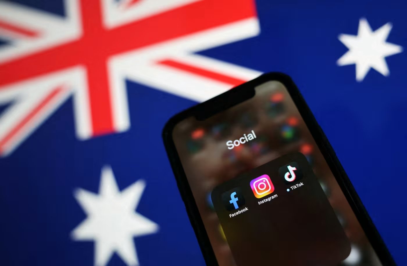 Australia Moves Forward With Social Media Ban