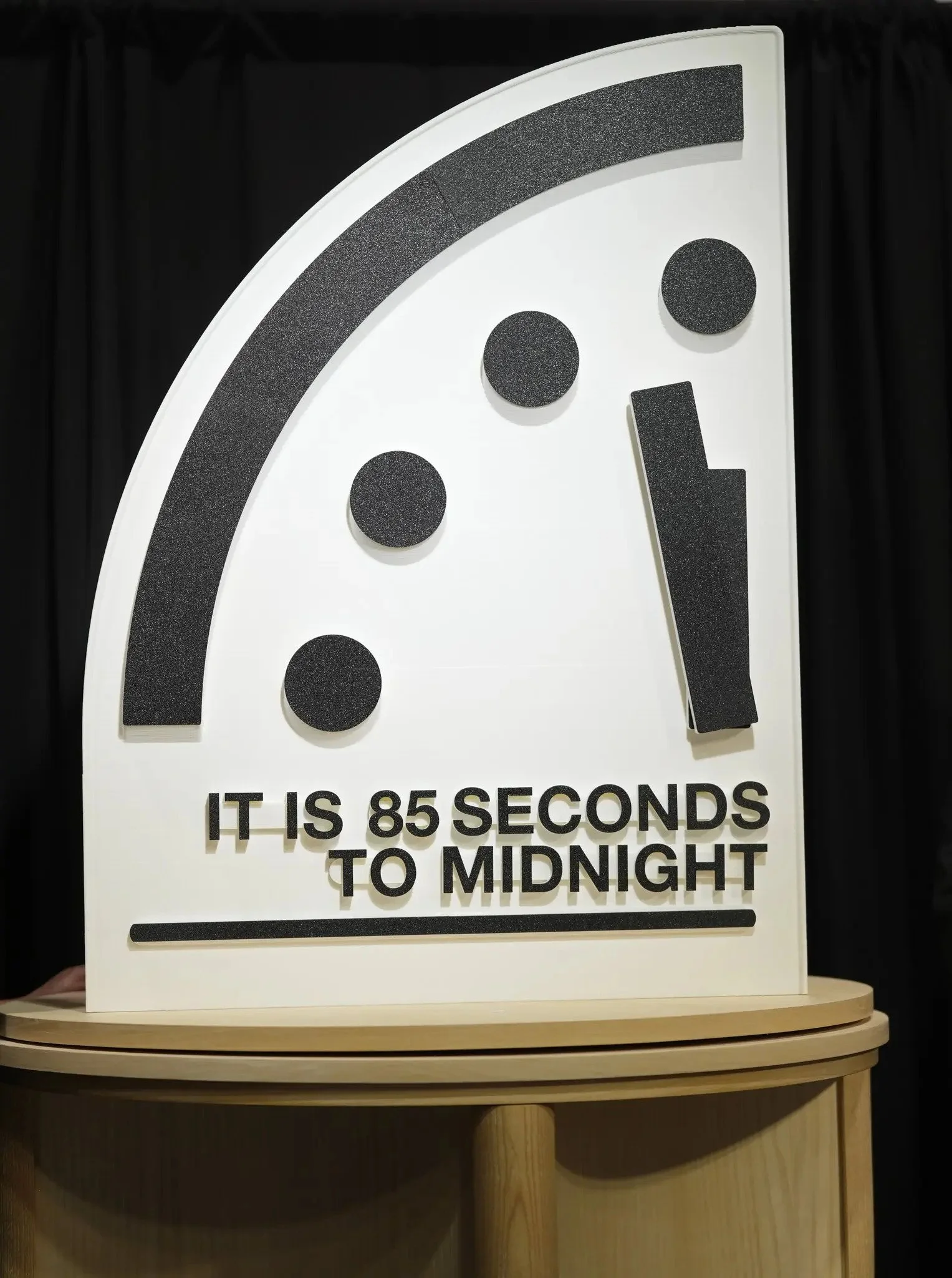 ANALYSIS | Doomsday Clock Set 85 Seconds To Midnight, Closer Than Ever Before