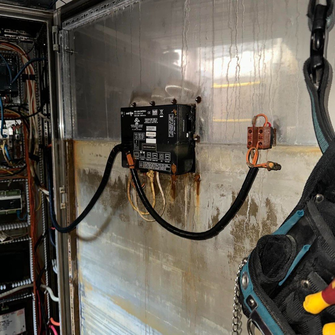 A failed sump pump below ground level isn&rsquo;t just an inconvenience&mdash;it&rsquo;s a serious hazard that can lead to:
🚨 Electrical Risks 🚨 Structural Damage🚨 Equipment Failure 
Regular annual maintenance helps prevent:
✅ Sudden Failures ✅ El