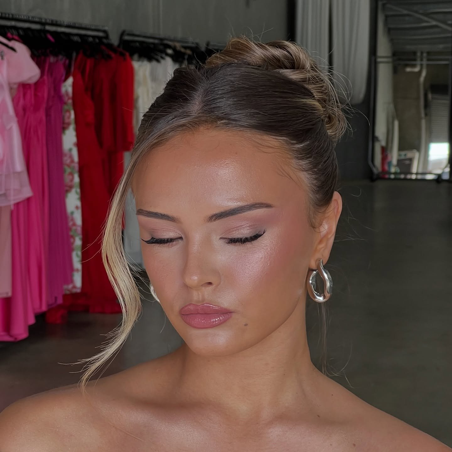 pinky perfect 🎀 @caitgardinerartistry  #mua #perthmua #perthhairstylist #perthmakeupartist #perthhmua