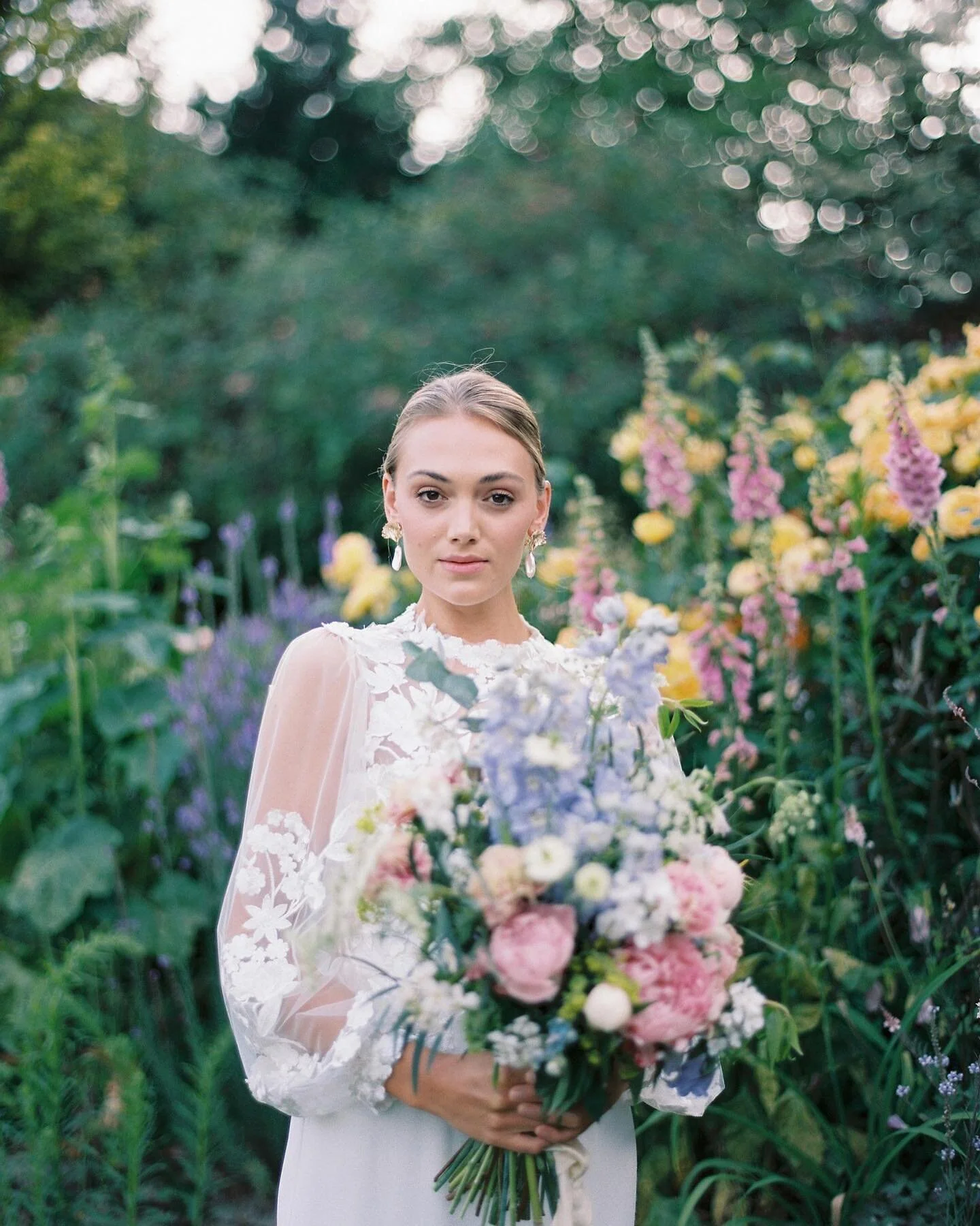 Timeless. Authentic. Elegant. 

The three words we wish our couples use to describe their photographs. 

#elegance #timeless #authentic #weddingphotography #filmphotography