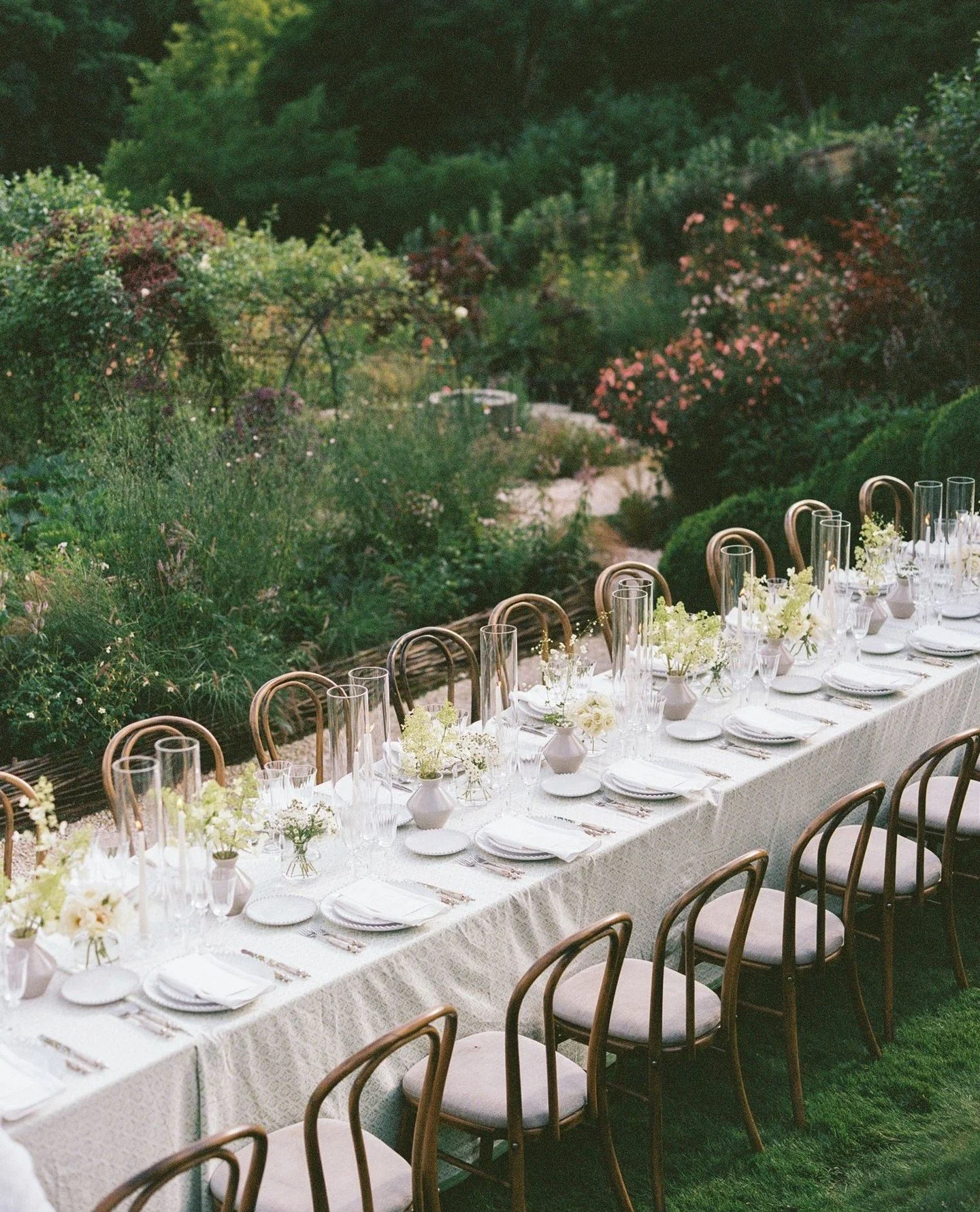 We love film photography for capturing wedding tablescapes beautifully, soft textures, light, and colour.⁠
⁠
