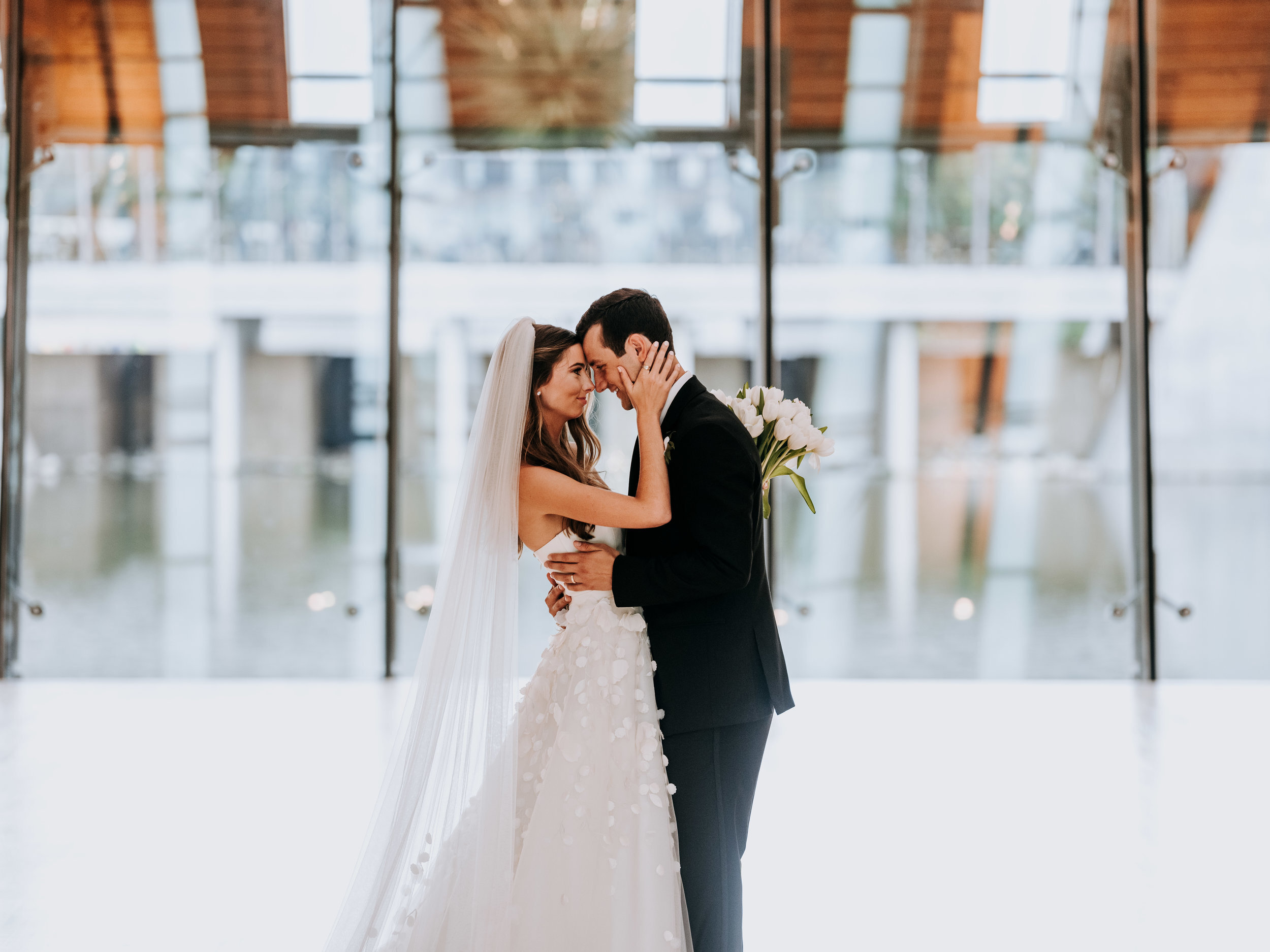Crystal Bridges Wedding . Blakely + Alex