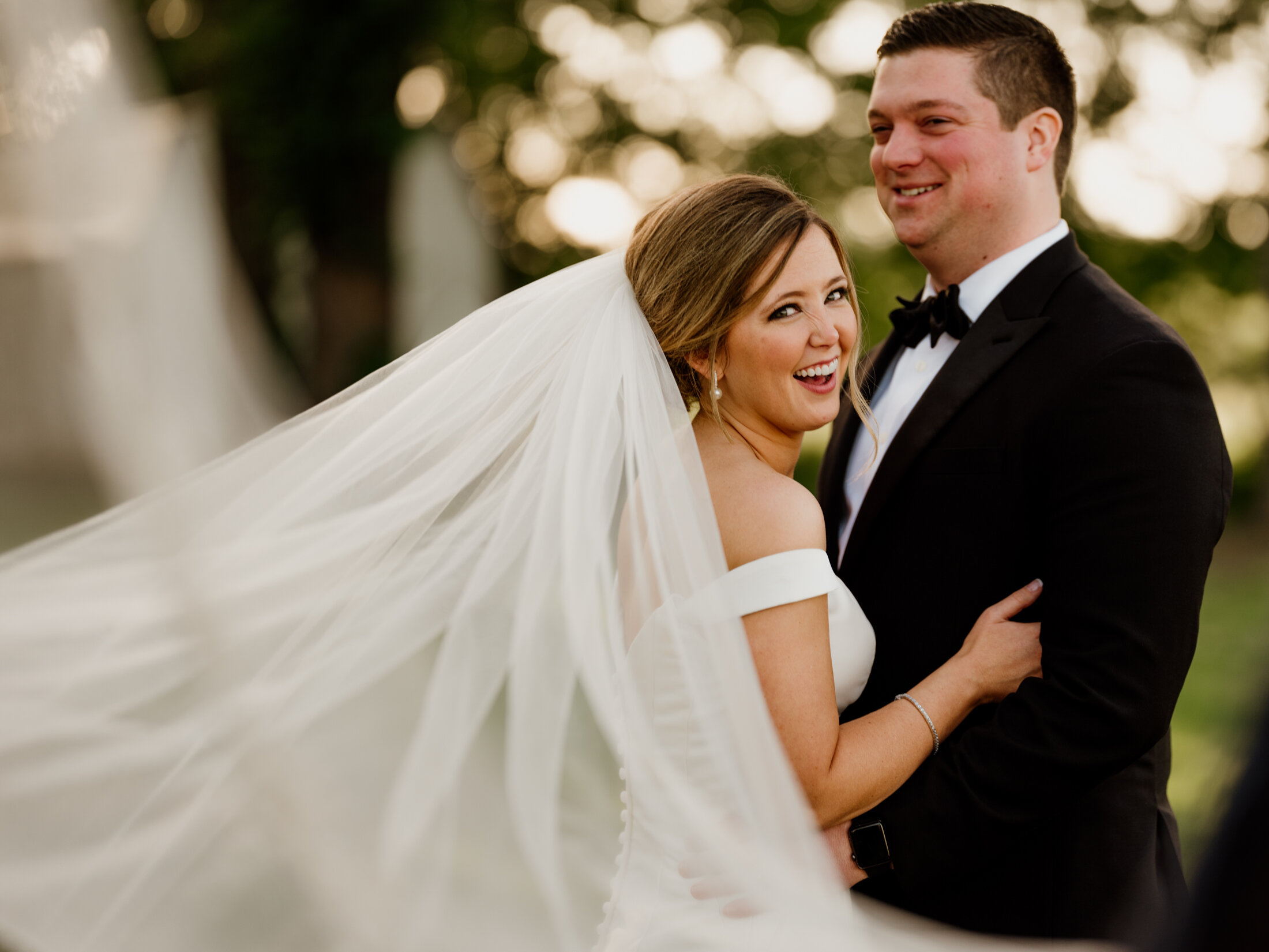 Arkansas Wedding Photos | Ballroom at I street | Miranda & Tyler