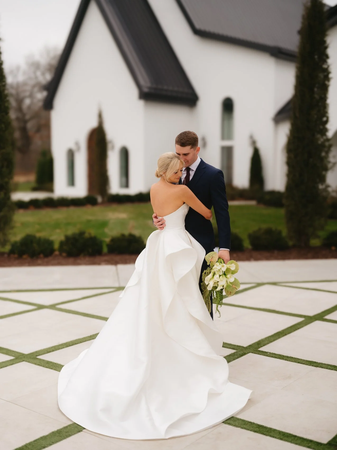 A Winter Wedding at The Grand at Willow Springs in Northwest Arkansas