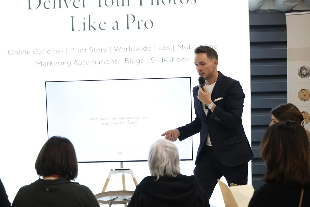 Miles Witt Boyer gives a talk at the Pic-Time booth at Imaging USA in Nashville, TN