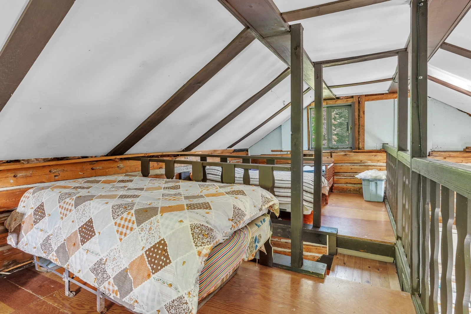 1084CSwaugersLakeRd_MLS-25.jpg