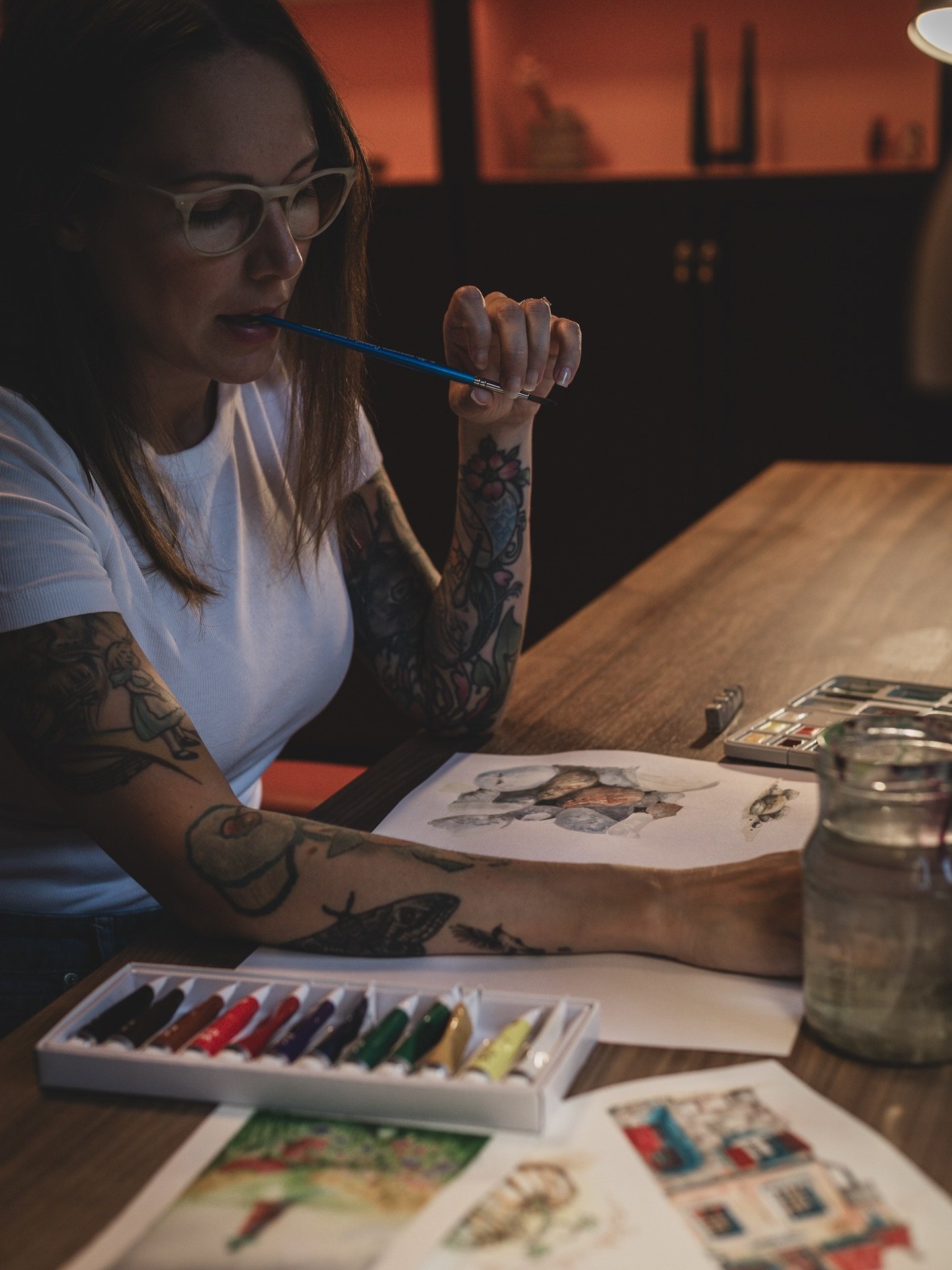 L I V E T &bull; &Auml;nda fr&aring;n gymnasiet till ca 2022 hade jag storslagna planer p&aring; att bli designchef, Art director, vara chef p&aring; en egen byr&aring; etc. Jag skulle vara omn&auml;mnd i designmagasin och vinna pris efter pris. 
&bu