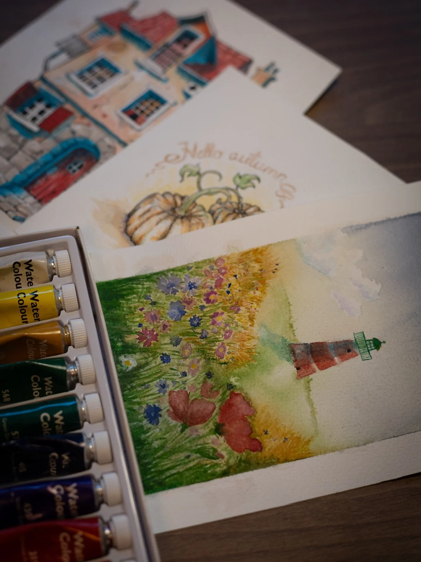 M &Aring; L A &bull; Swipea &gt; Jag var tvungen att rita och m&aring;la lite annat. M&auml;rkte hur frustrerad jag blev p&aring; att illustrera stenar s&aring; ist&auml;llet f&ouml;r att tappa lusten helt skapade jag n&aring;got annat. Blir det perf