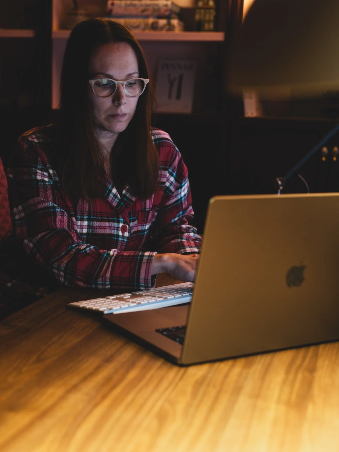 S T E N A R &bull; Jag &auml;r upptagen med det icke-hierarkiska stenr&ouml;set och vad den kan t&auml;nkas inneh&aring;lla f&ouml;r stenar. &Auml;r Klippan och berget basen eller &auml;r det skogsstenar, strandstenar och fj&auml;llstenar som &auml;r