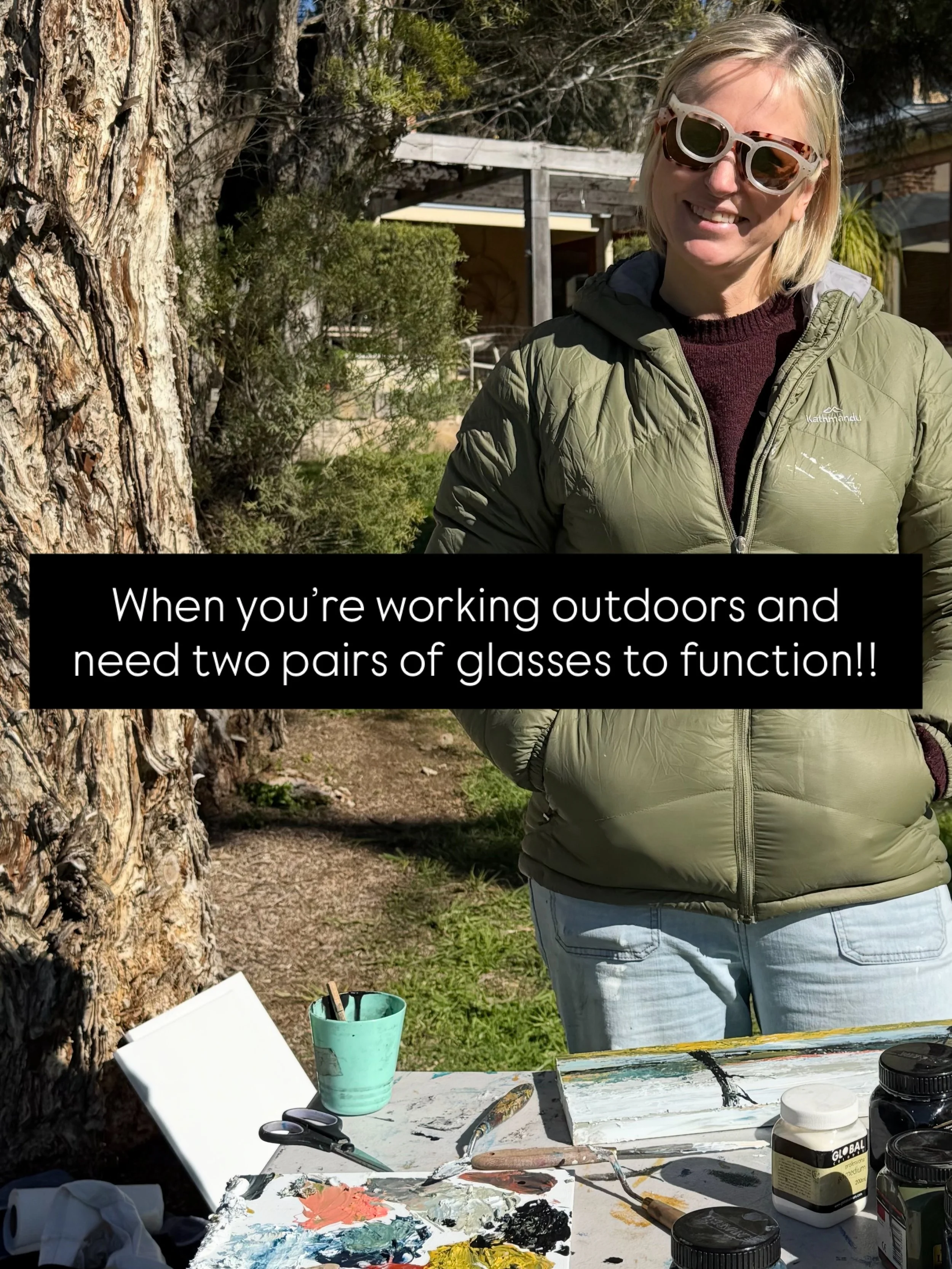 Cup full!! Friends, fellow creatives and the amazing @amanda_penrose_hart guiding us through a two day en plein air workshop. So good to venture into new territory. Worked hard, learnt lots, had a ball. Thank you Amanda, @mudgeeartsprecinct and every