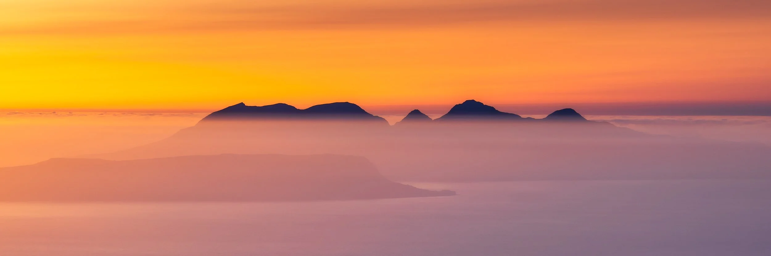 Mur: Isle of Rum -  Buy Print 