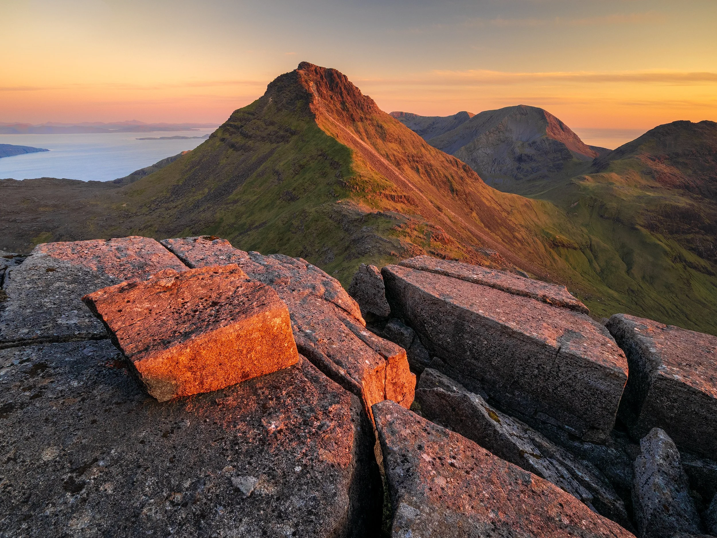 Isle-Of-Rum-Askival-3000.jpg
