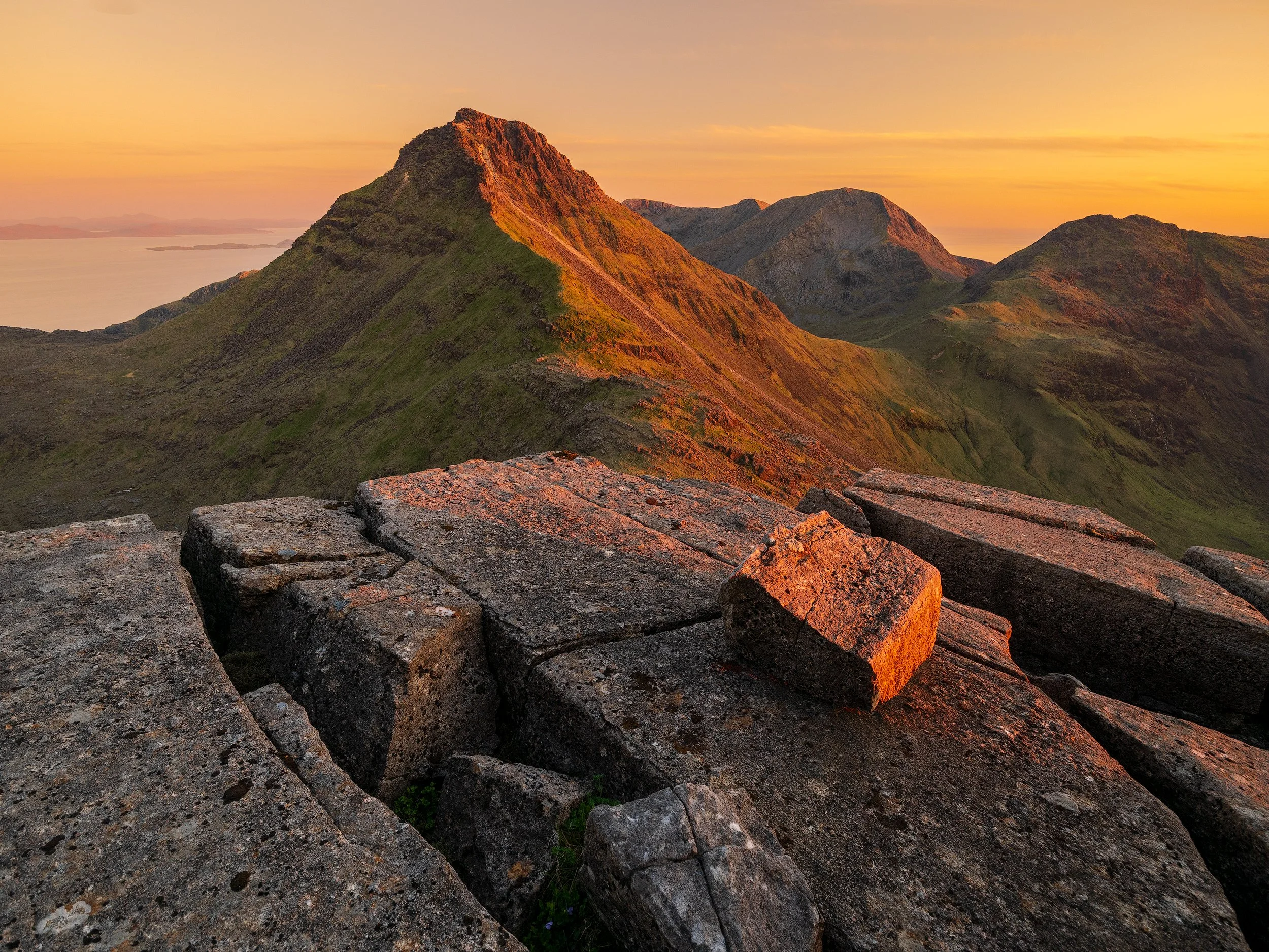 Isle-Of-Rum-Askival-3000-2.jpg
